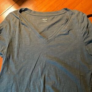 Madewell whisper cotton v-neck cotton tee. Green